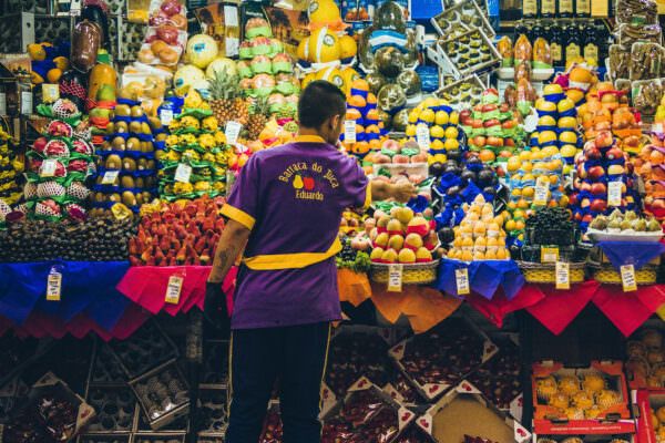 Consumer shopping in Brazil - header