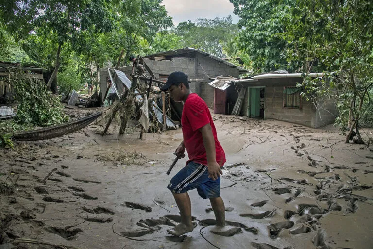 Climate change deniers conflate climate with weather