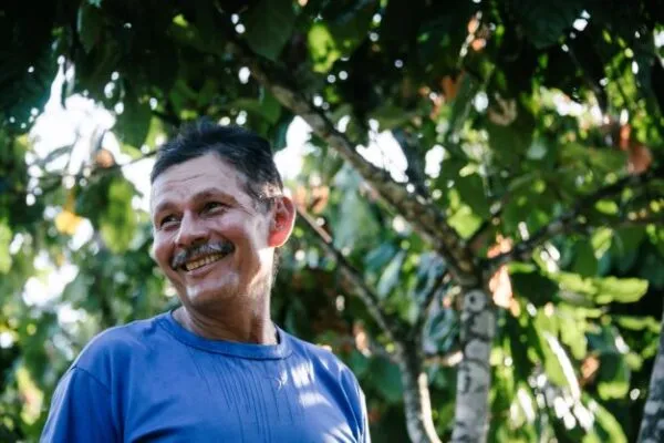 Pequeño productor colombiano de cacao.