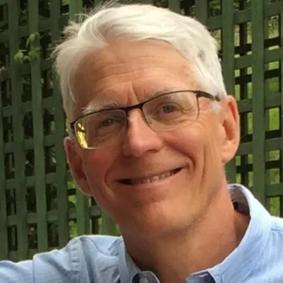 Headshot of Peter Lehner